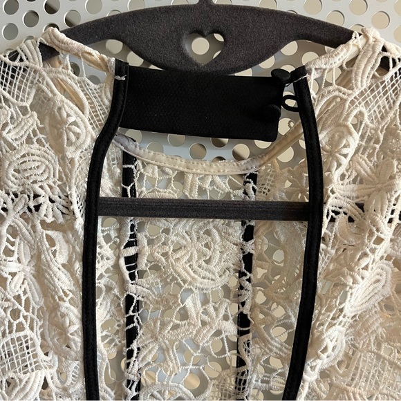 VGUC Cooper St Dress Black Skirt and White Lace top half Size 4 - Picture 7 of 11